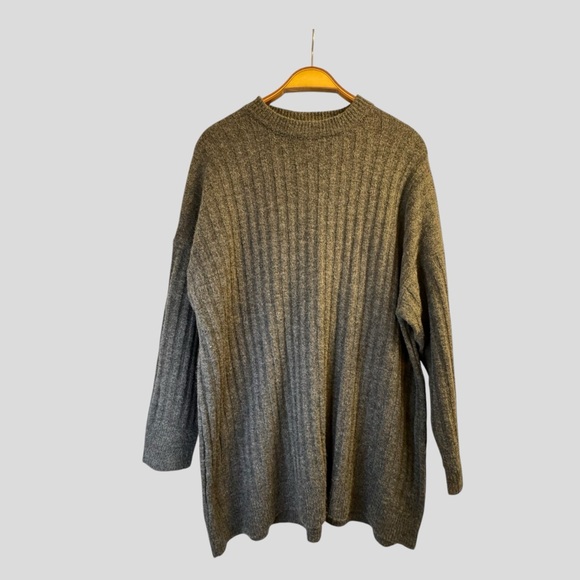 𝅺Only Men’s Sweater Size M Gray Oversized Knit - Picture 1 of 12
